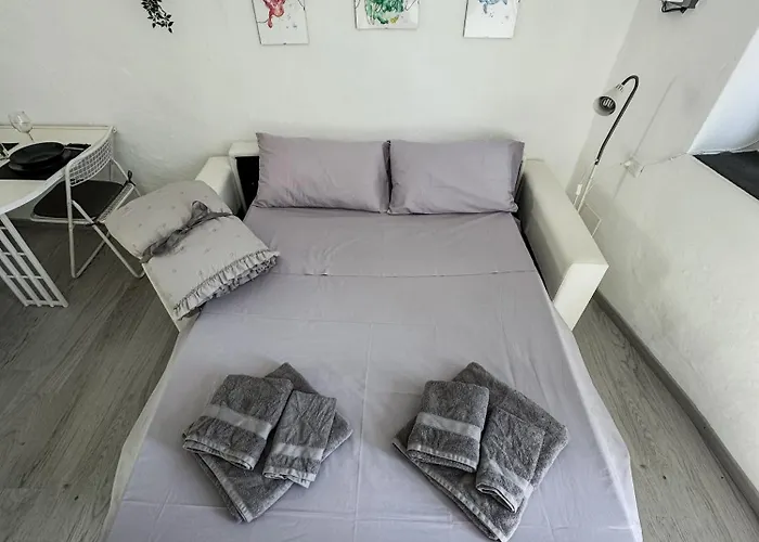 Maggiore Elena Apartment *